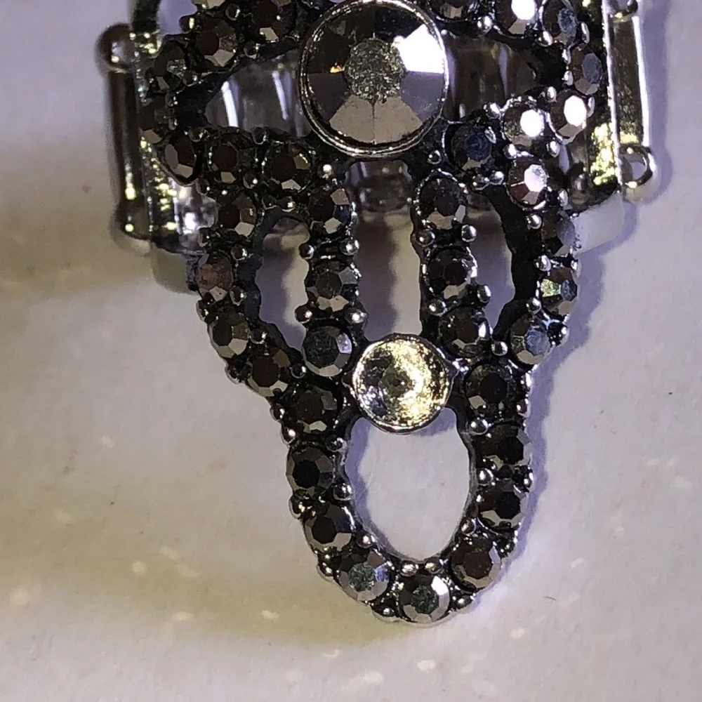 Elegant Silver Tone Crystal Filigree Boho Statement Ring